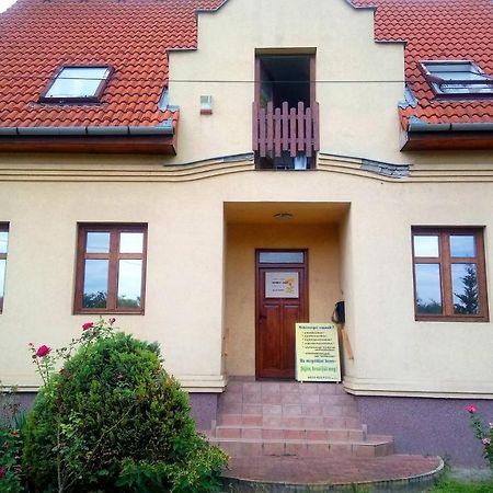 Highway House Hotel Kecskemet Ngoại thất bức ảnh
